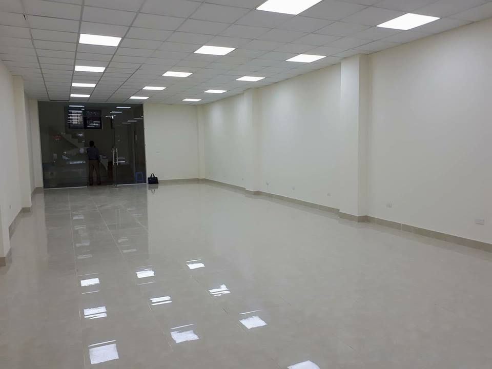 -Toa-nha-Van-Phong-Mat-pho-Tran-Dang-Ninh-Cau-Giay-130m-9-tang-41-ty-0962111338